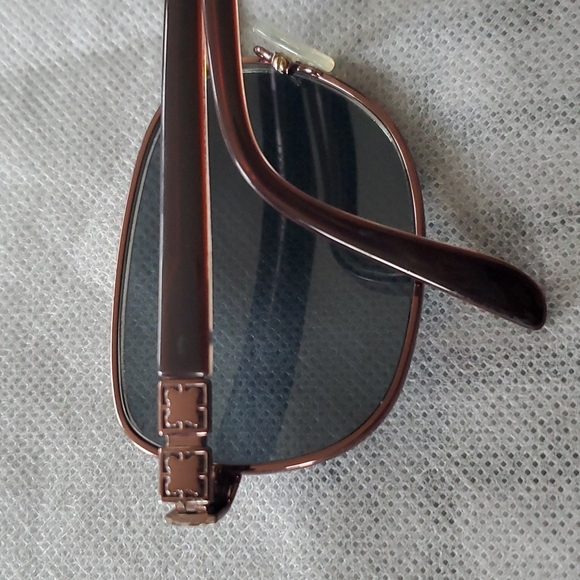 Sunglasses - Picture 7 of 7